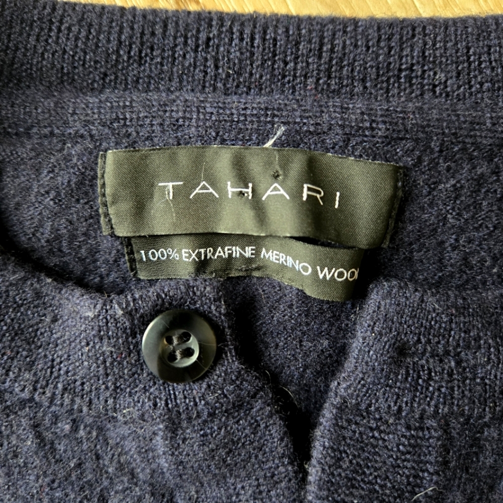 Tahari 100% Merino Wool Navy Sweater xs/small